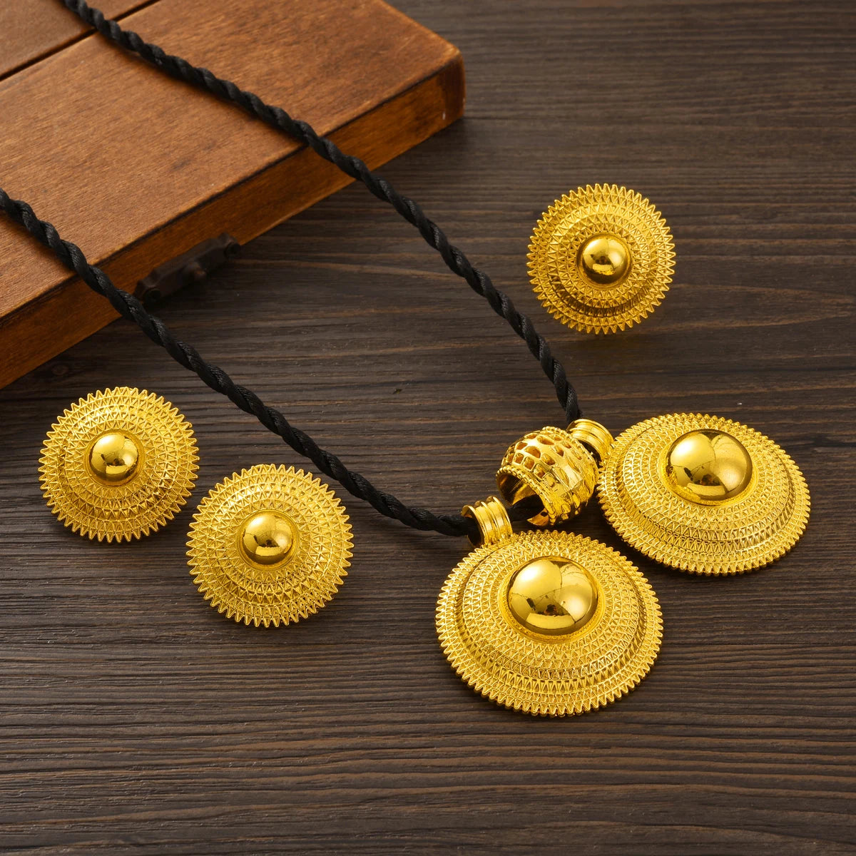 Jamila Set